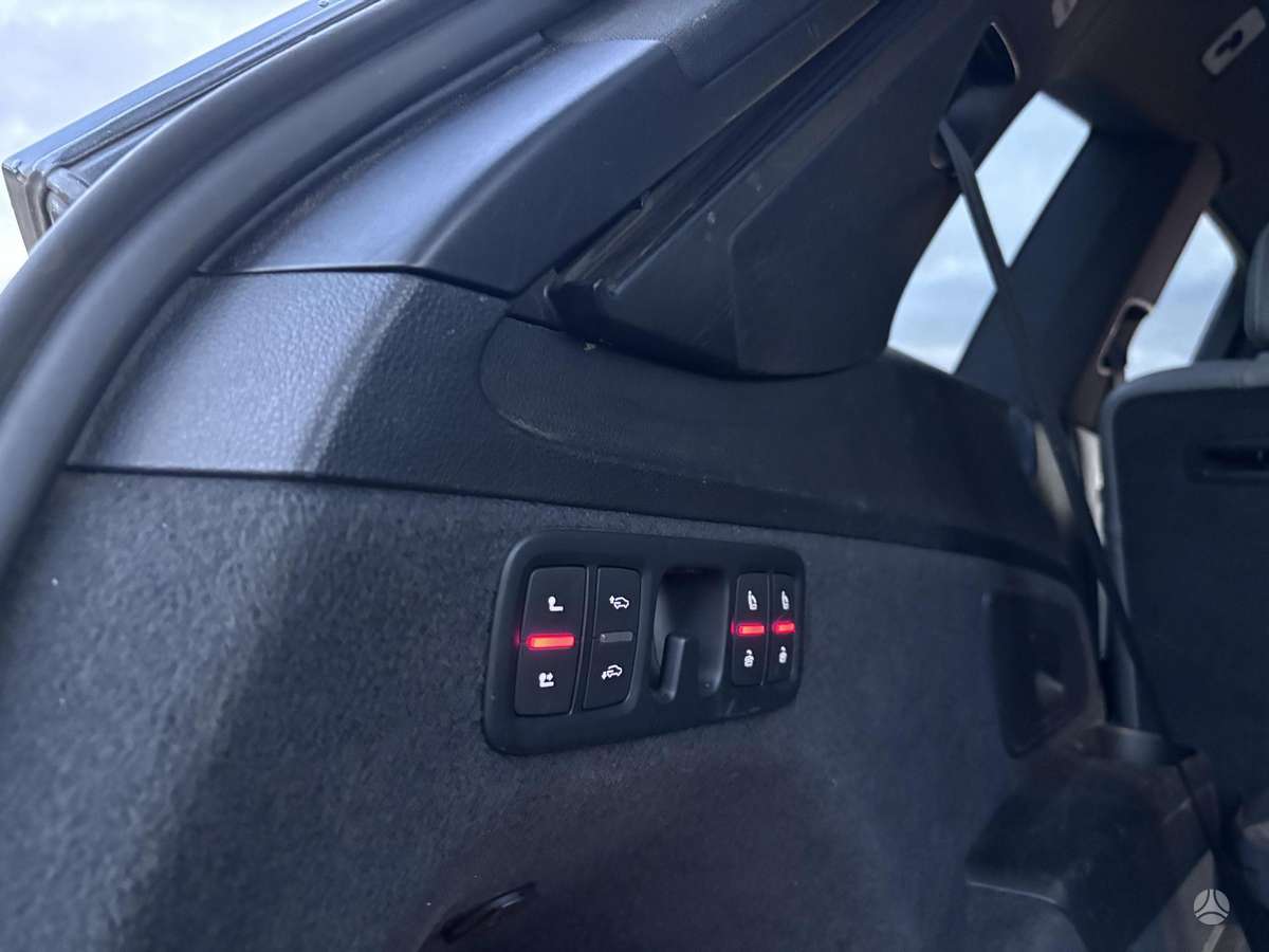 Audi Q7, 3.0 l., off-road / crossover