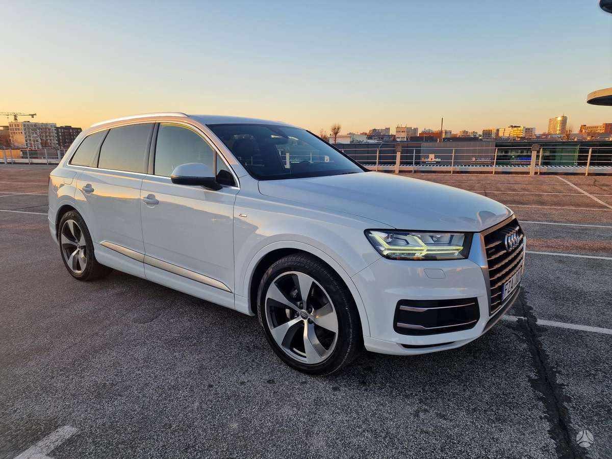 Audi Q7, 3.0 l., off-road / crossover