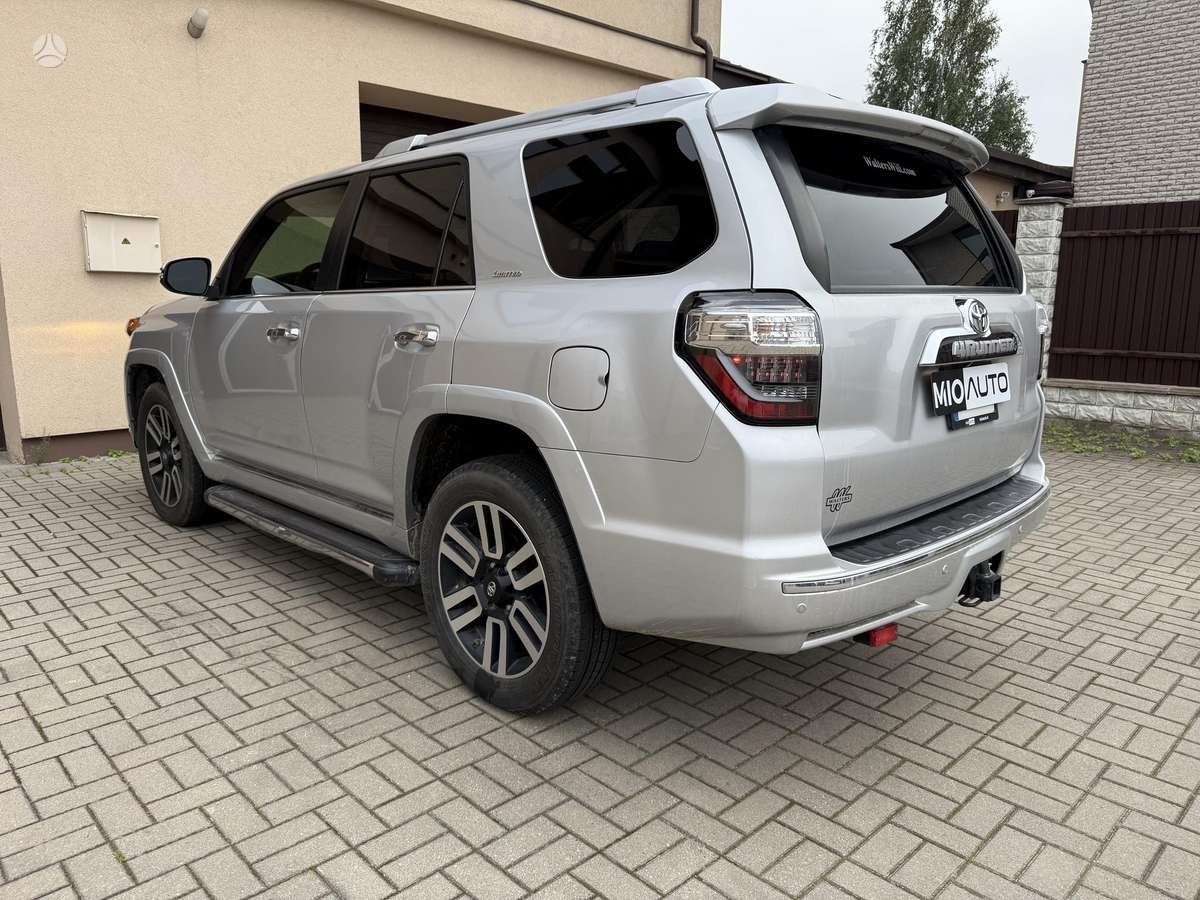Toyota 4Runner - 7