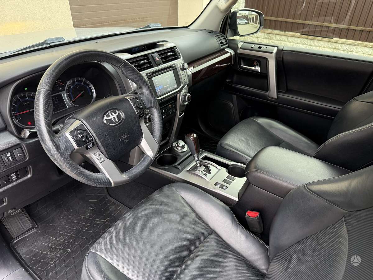 Toyota 4Runner - 11