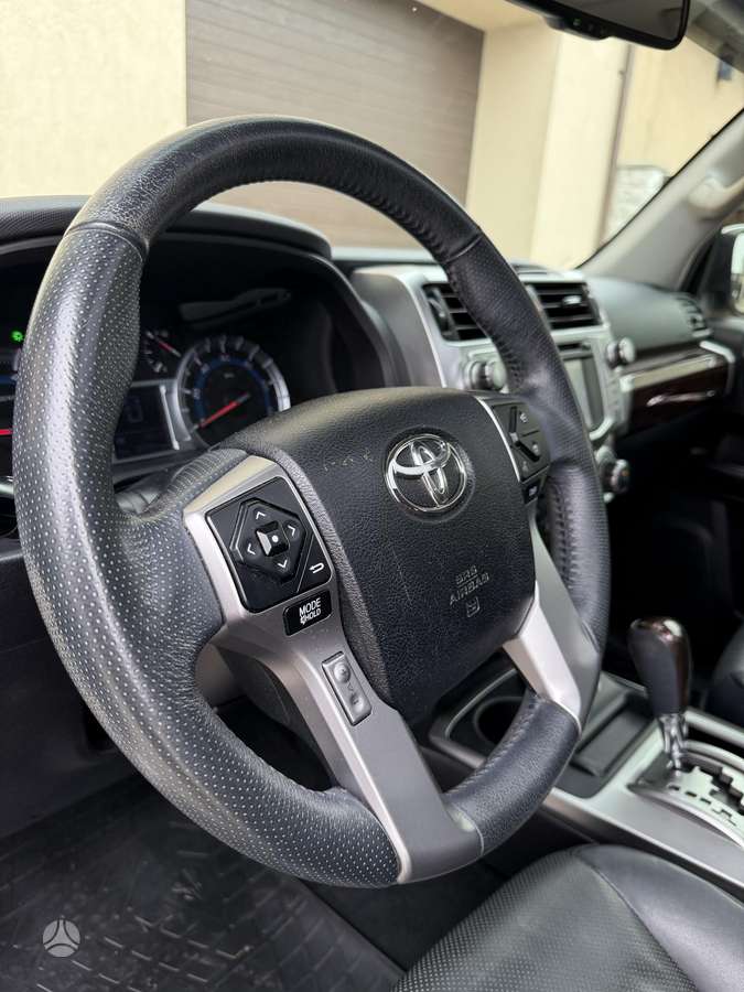 Toyota 4Runner - 12