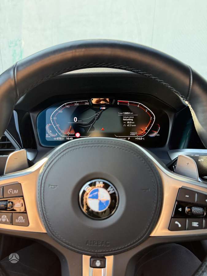 BMW 330, 3.0 l., Седан