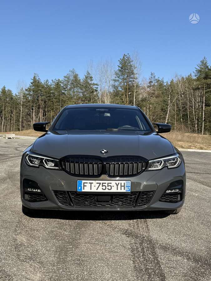 BMW 330, 3.0 l., Седан