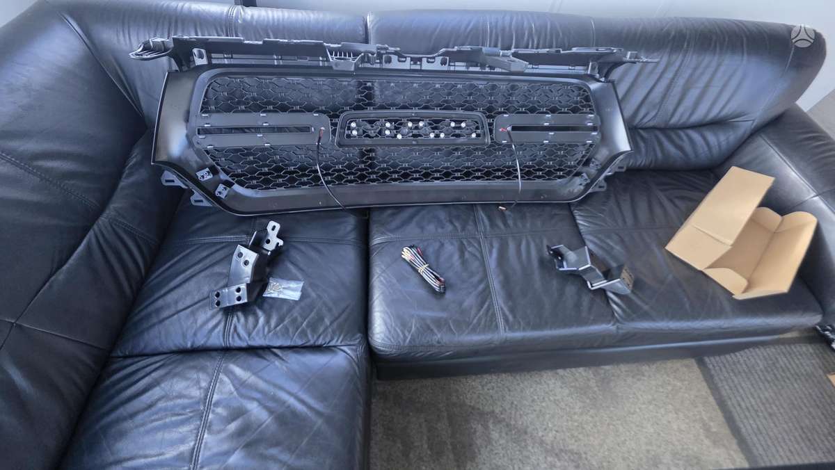 Dodge Ram body parts
