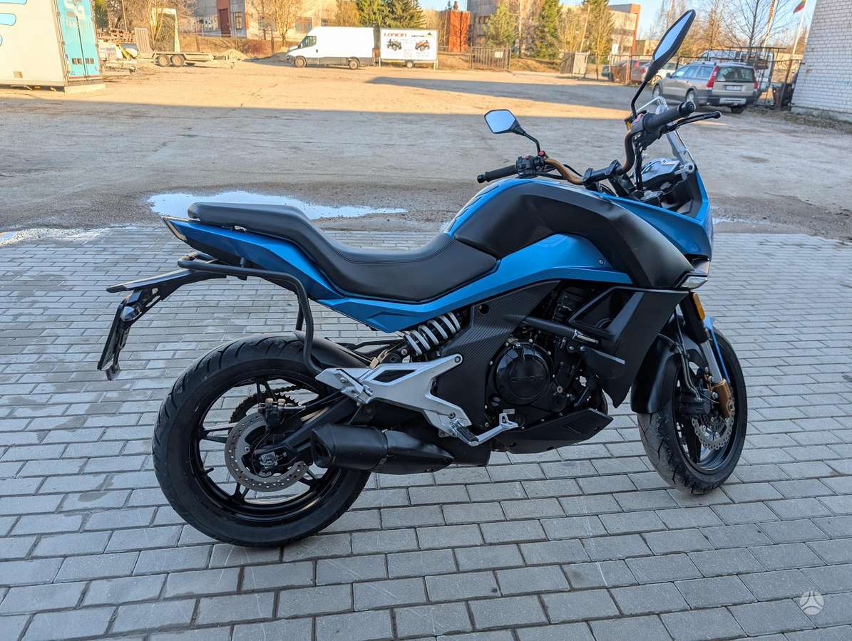 CFMOTO NK650 650cc, street / classic