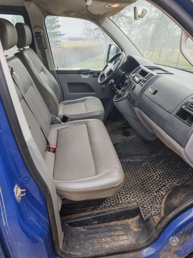 Volkswagen Transporter - 4