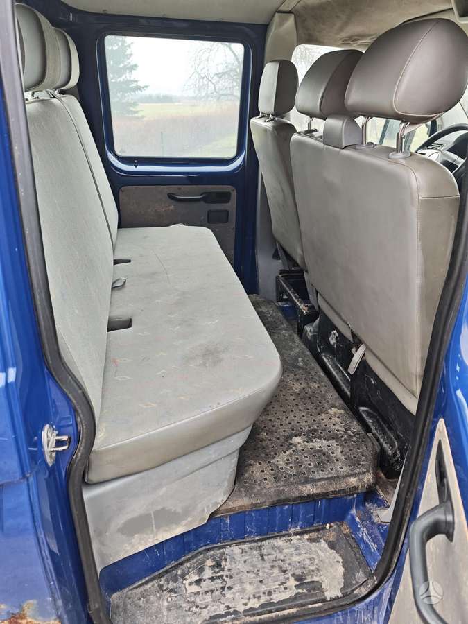 Volkswagen Transporter - 5