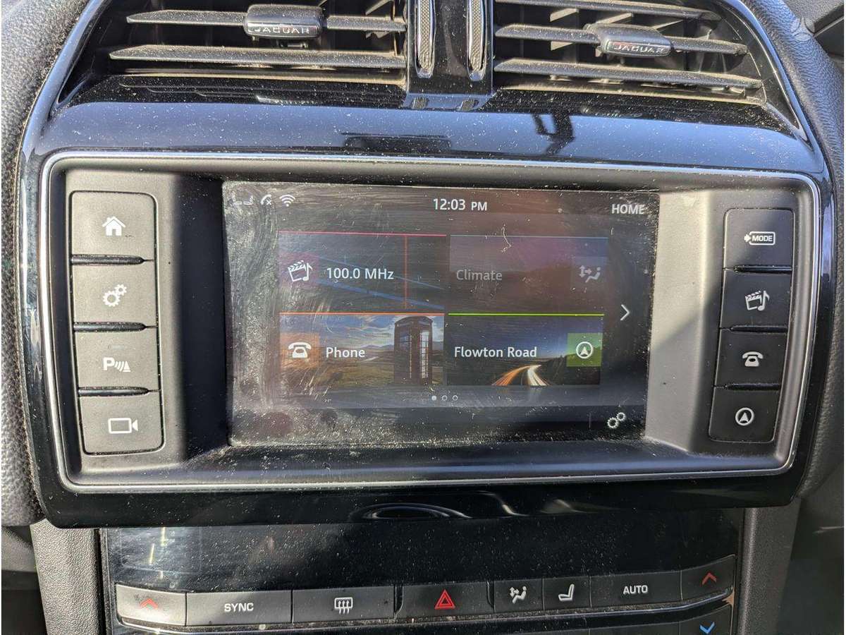 Jaguar F-Pace variklis