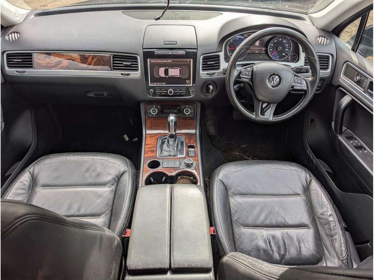 Volkswagen Touareg engine