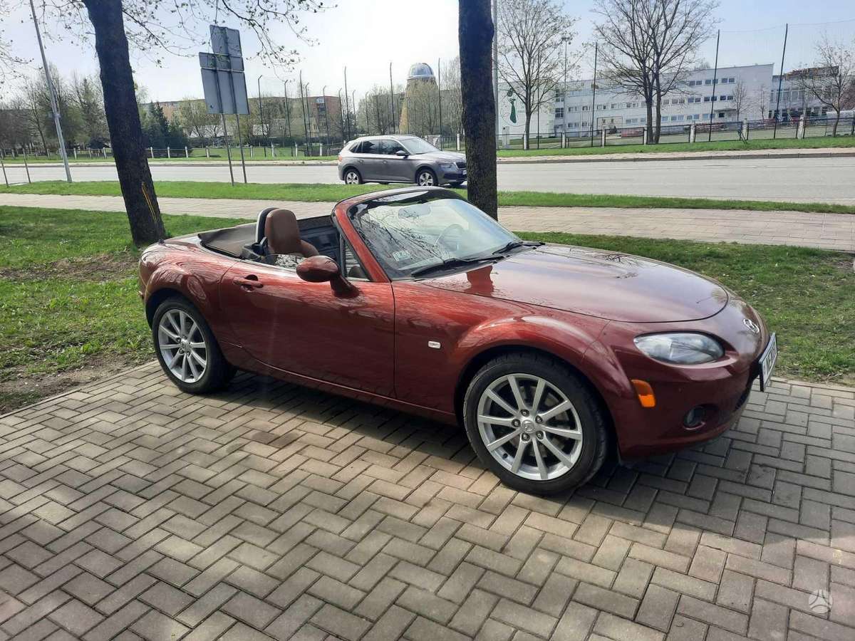 Mazda MX-5, 2.0 l., Кабриолет