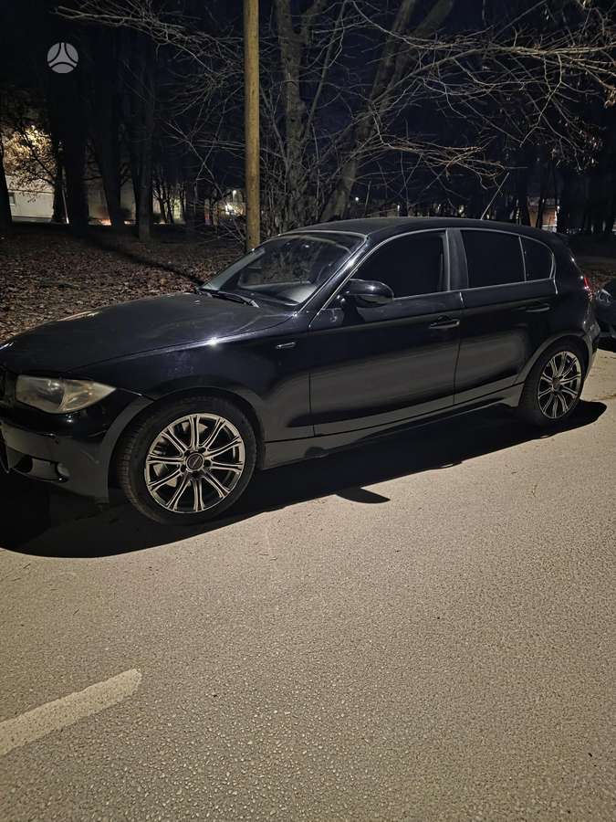 BMW 123, 2.0 l., hatchback