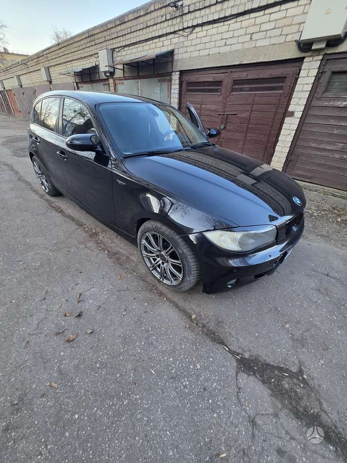 BMW 123, 2.0 l., hatchback