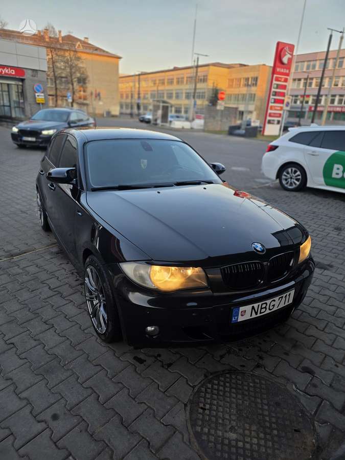 BMW 123, 2.0 l., hatchback