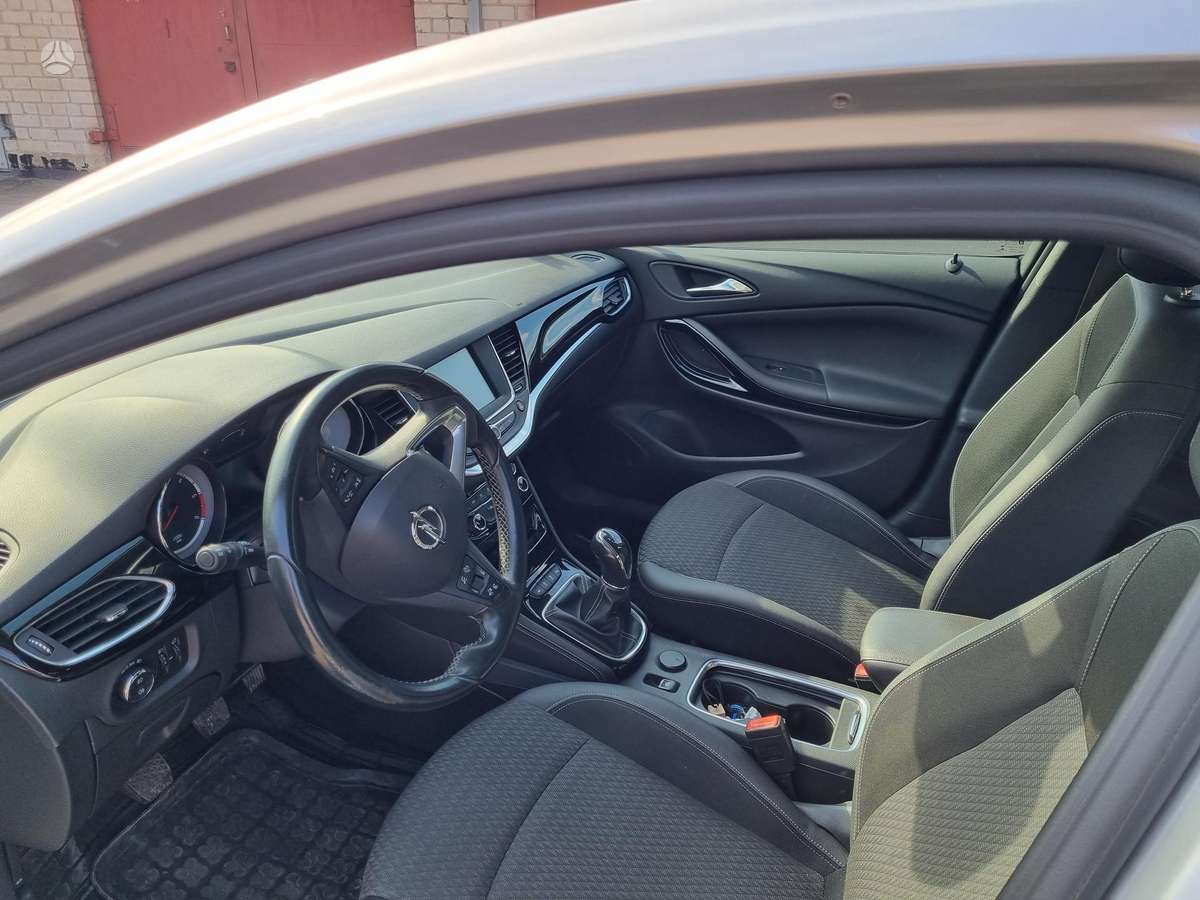 Opel Astra, 1.6 l., hatchback