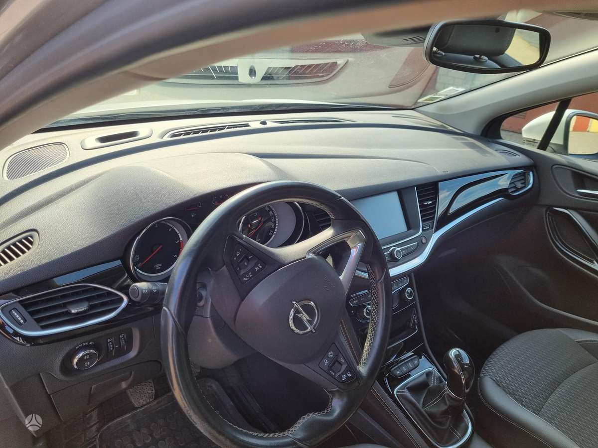 Opel Astra, 1.6 l., Хэтчбек