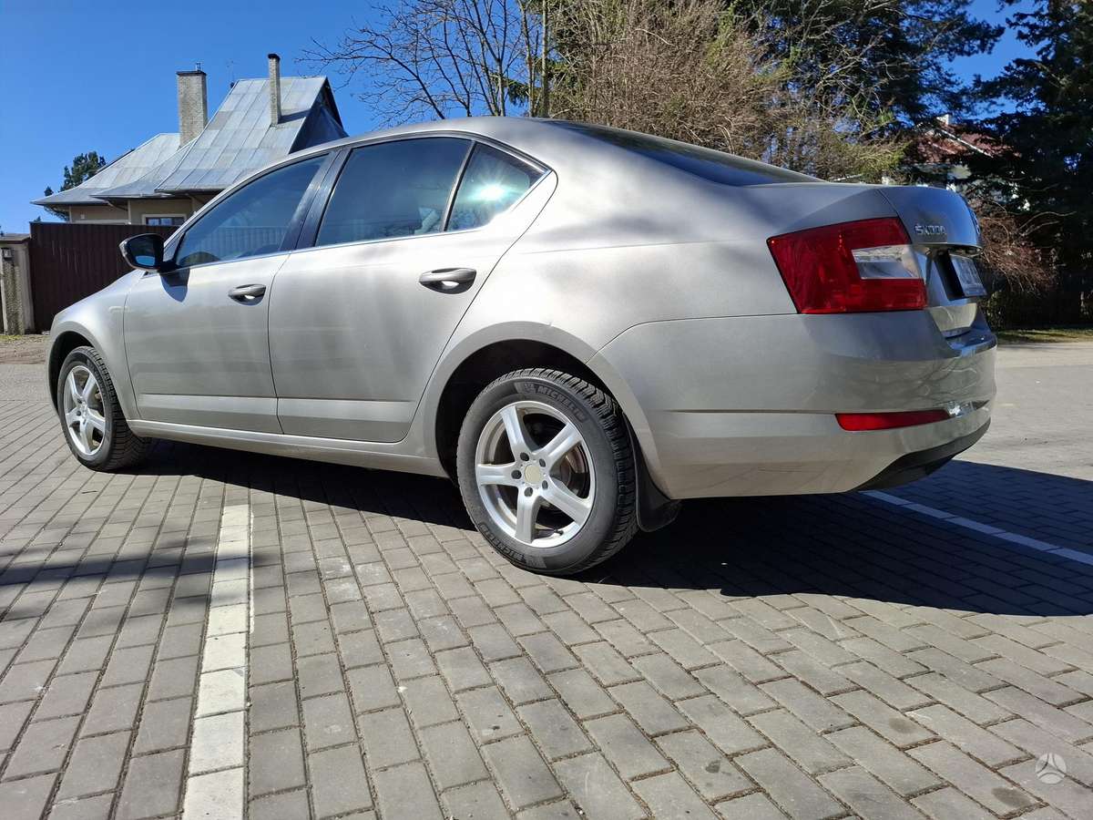 Škoda Octavia - 4