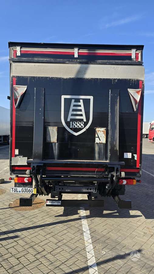DAF LF 230 FA, kietašoniai