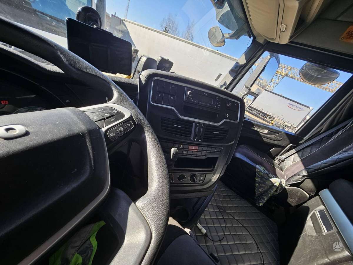 Iveco AS440ST/P, double sleeper