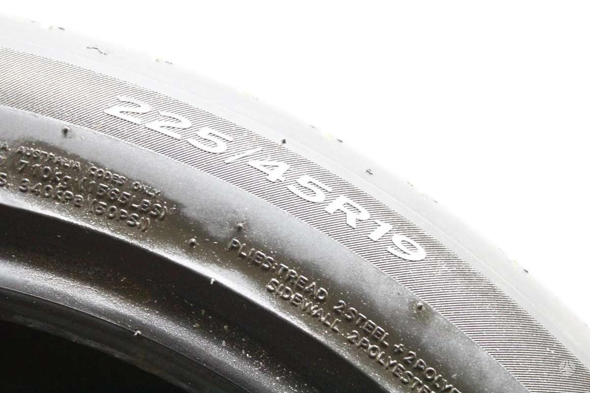 Hankook, vasaras 225/45 R19