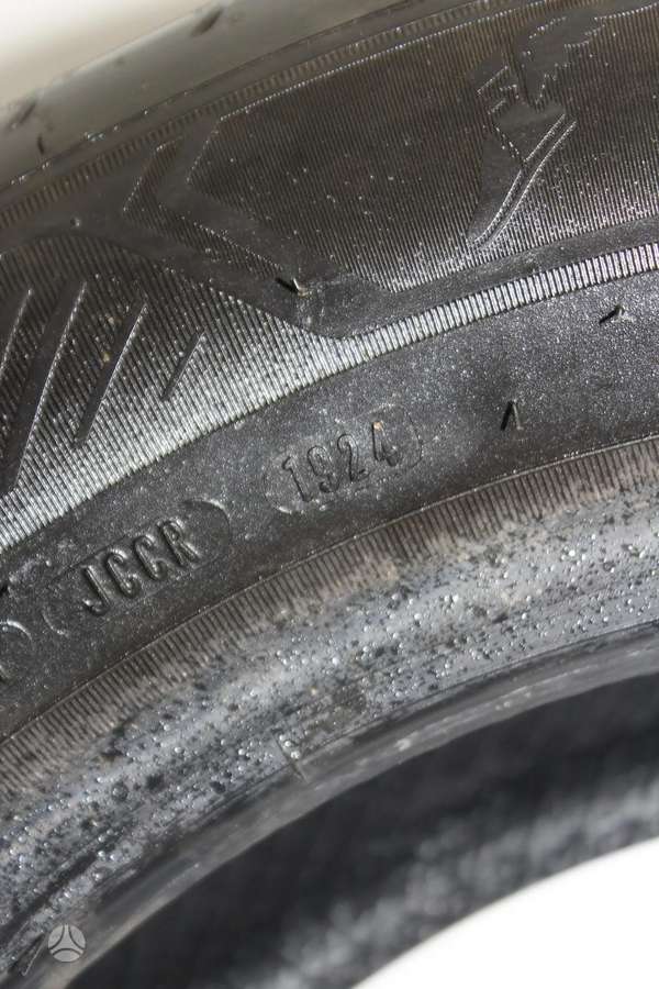 Goodyear, vasarinės 215/60 R17