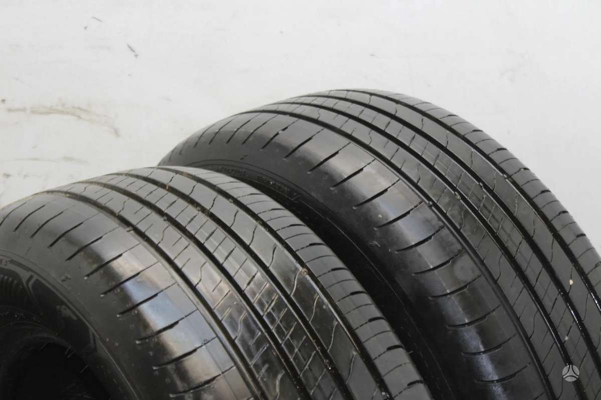 Goodyear, summer 215/60 R17