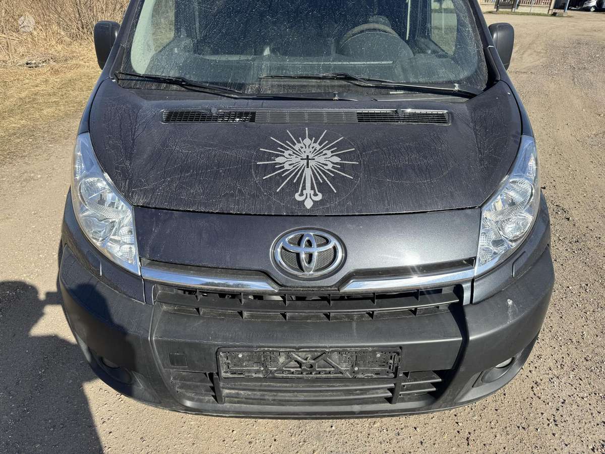 Toyota Proace, 2.0 l., Минивэн
