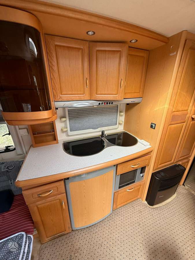 Hobby 560, caravans