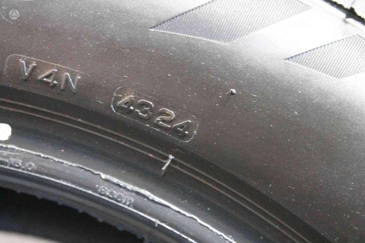 Bridgestone, universalios 225/60 R18