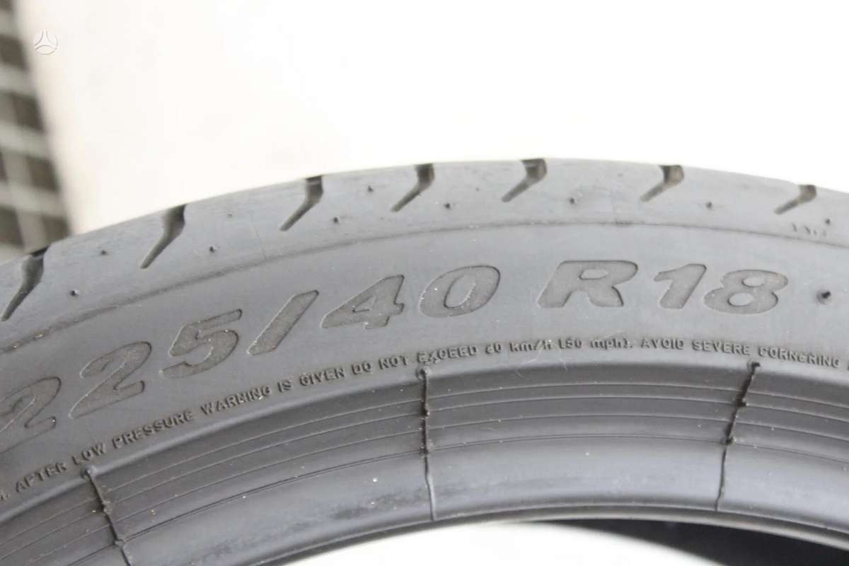 Continental, летние 225/40 R18