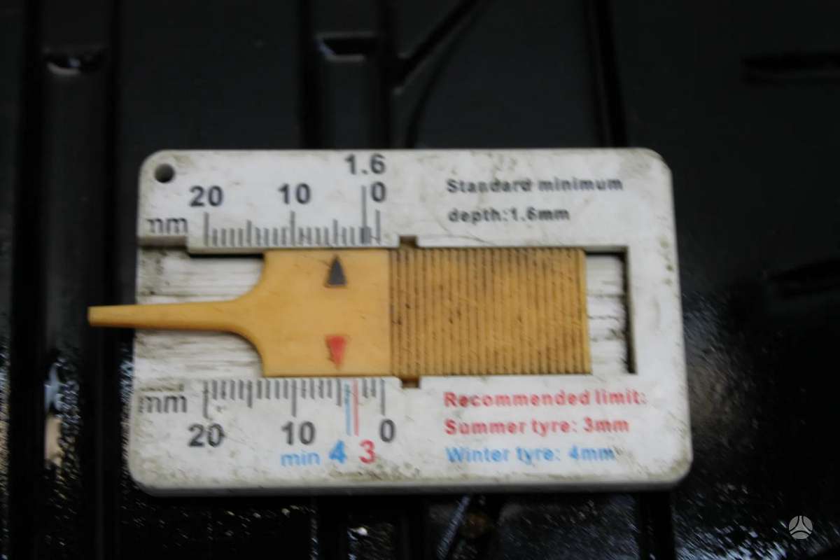 Bridgestone, summer 225/40 R18