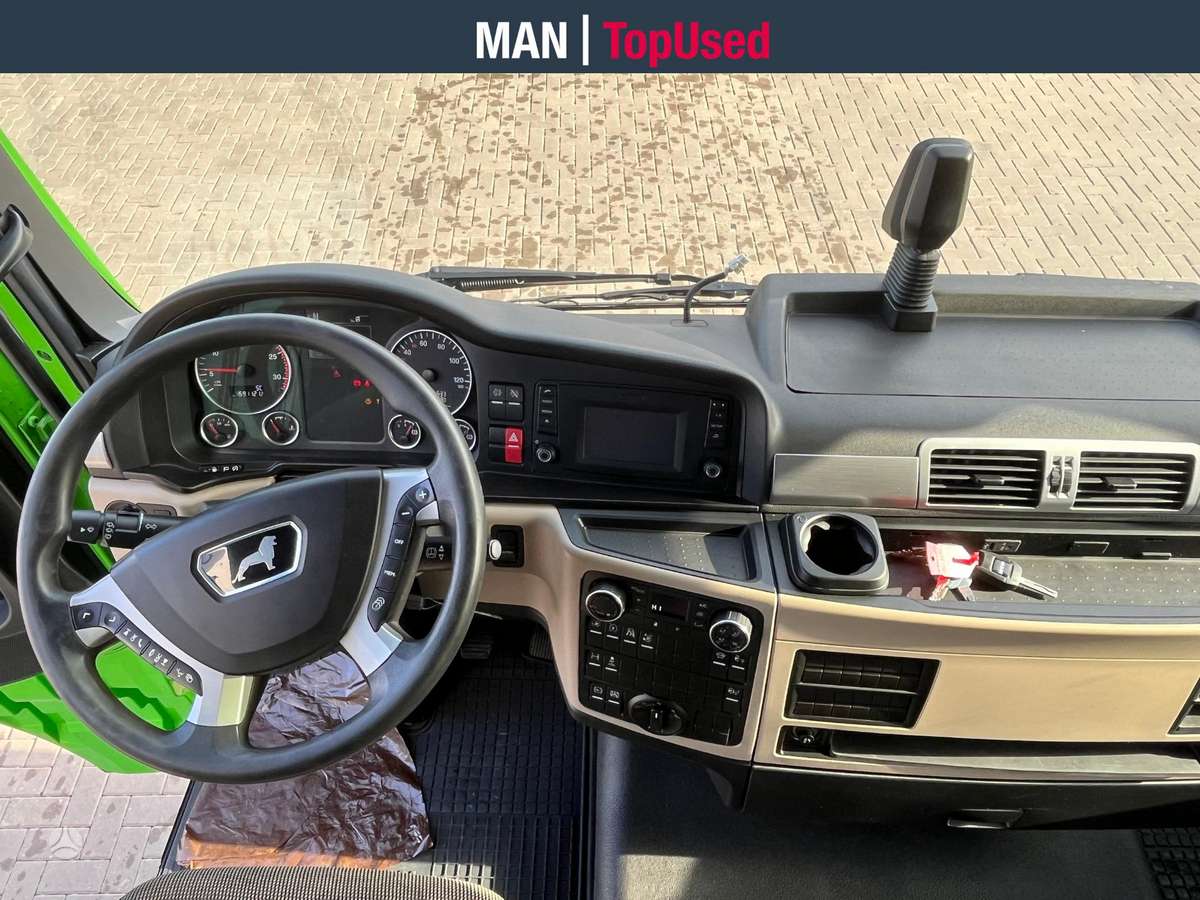 MAN TGX 18.460 MEGA, Retarder (8480), double sleeper