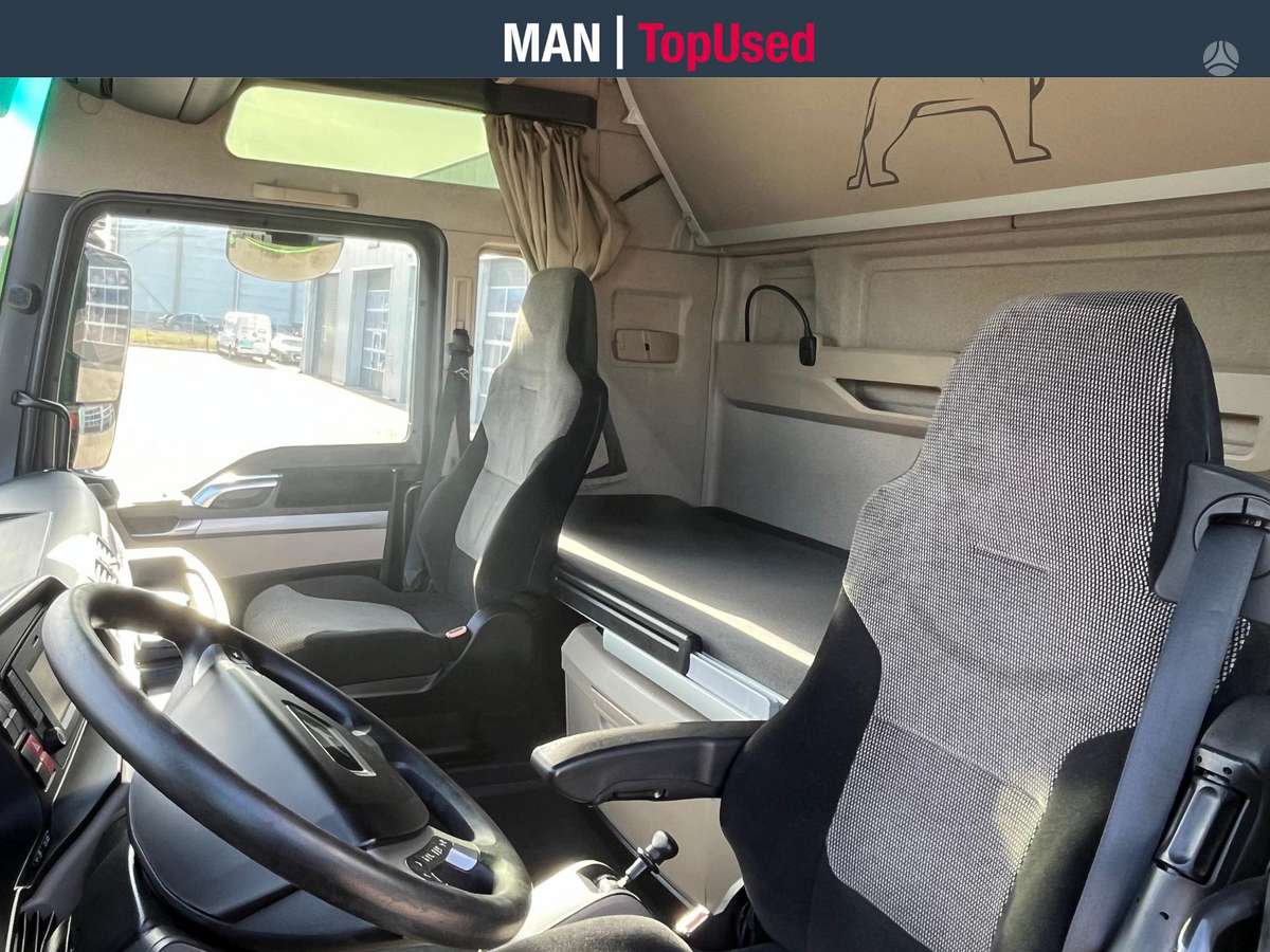 MAN TGX 18.460 MEGA, Retarder (8480), double sleeper