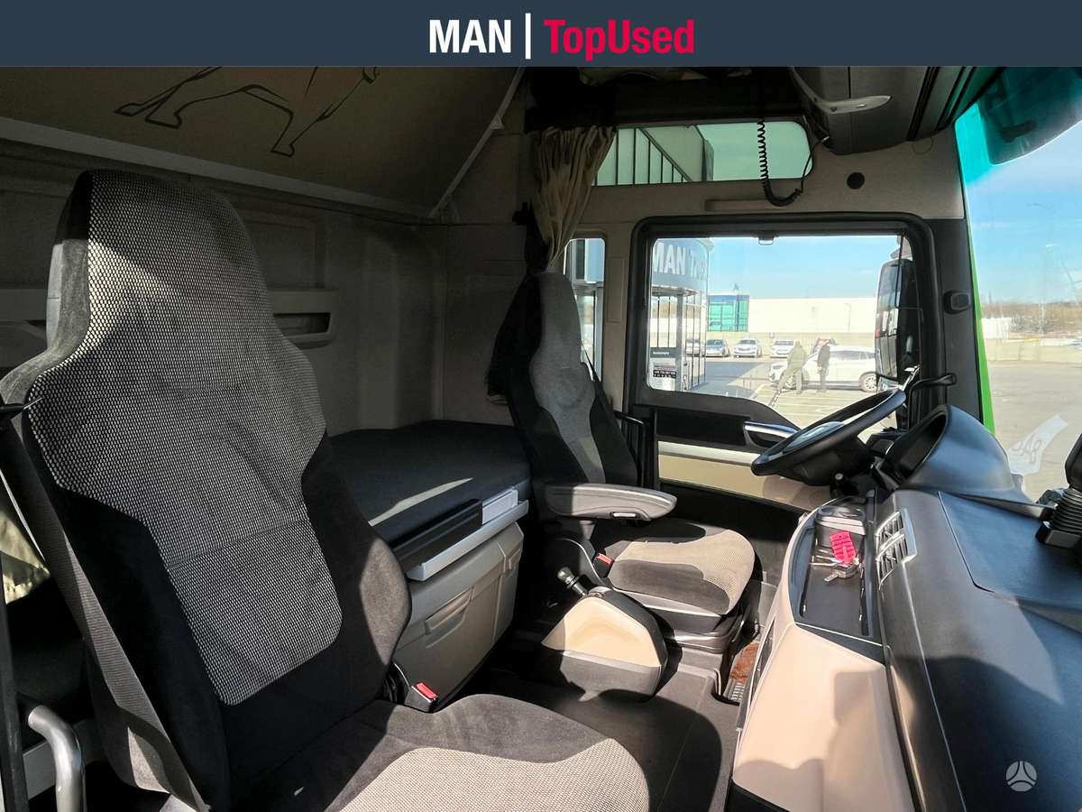 MAN TGX 18.460 MEGA, Retarder (8480), double sleeper