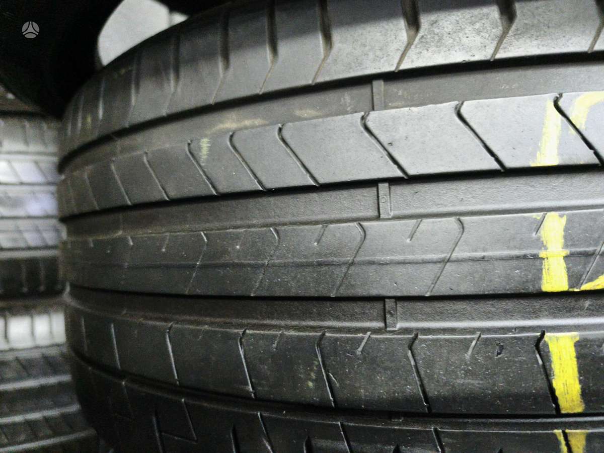 Pirelli P ZERO, summer 265/35 R22