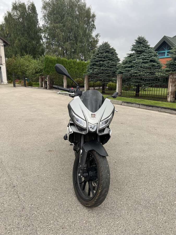 Aprilia Tuono 125cc, superbikes