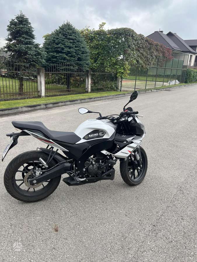 Aprilia Tuono 125cc, superbikes