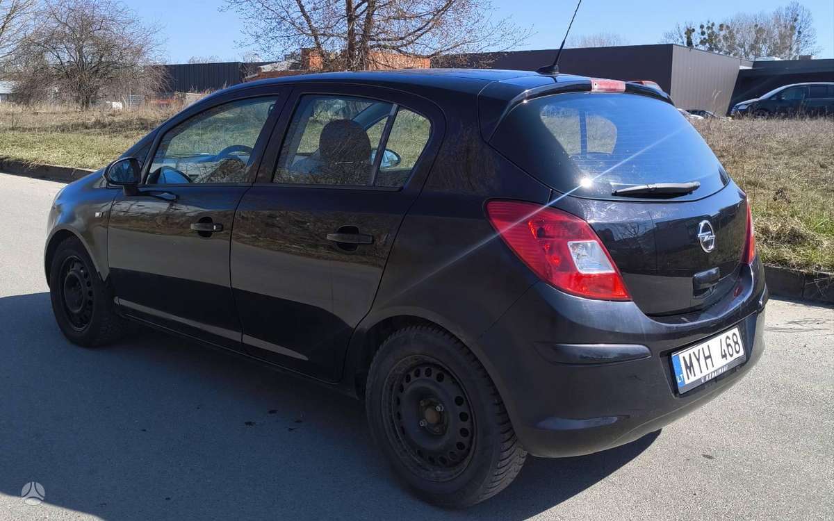 Opel Corsa, 1.3 l., Хэтчбек