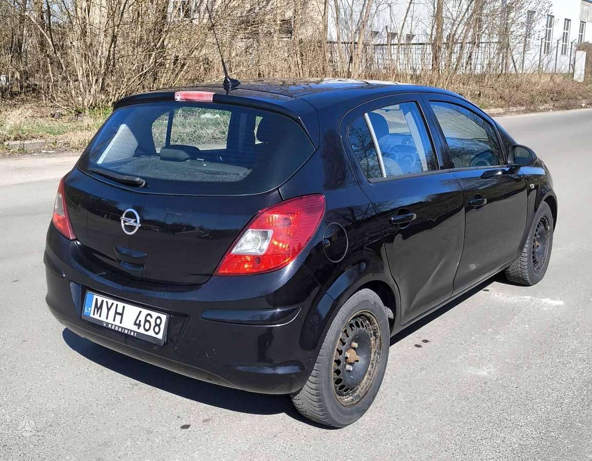 Opel Corsa, 1.3 l., Хэтчбек