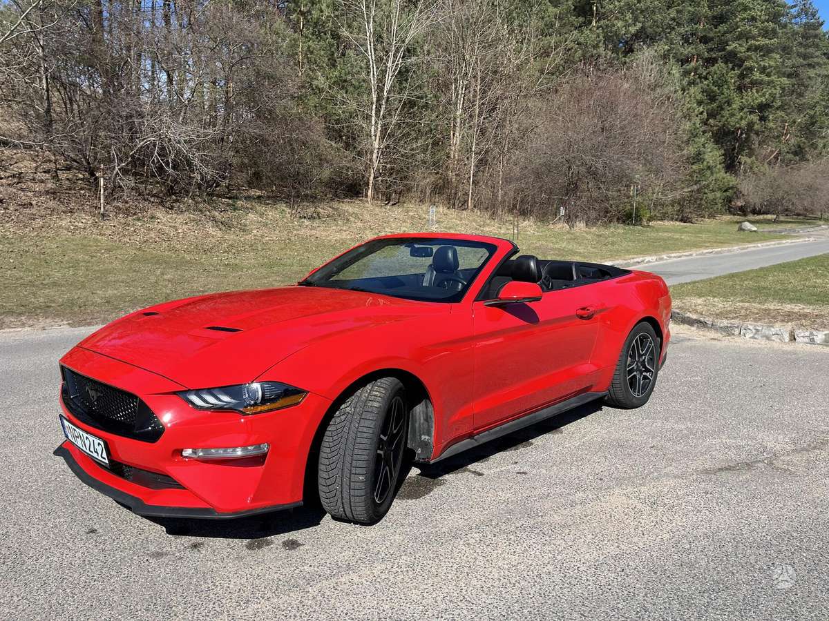 Ford Mustang, 2.3 l., Кабриолет