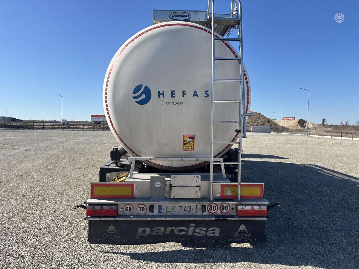 Parcisa CA-3E, tanker