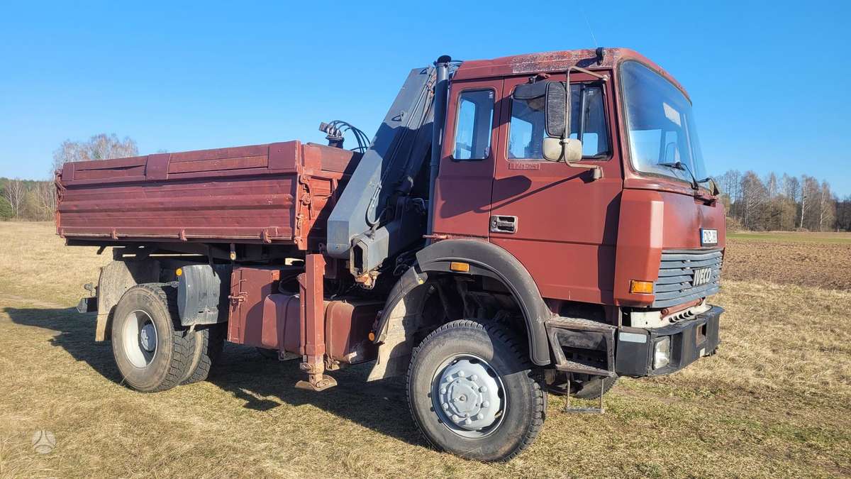 Iveco 170-25, dumpers with crane