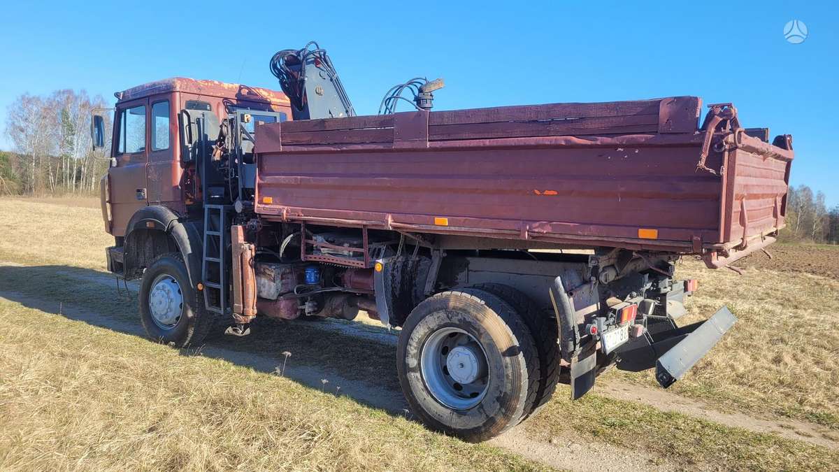Iveco 170-25, самосвалы с краном