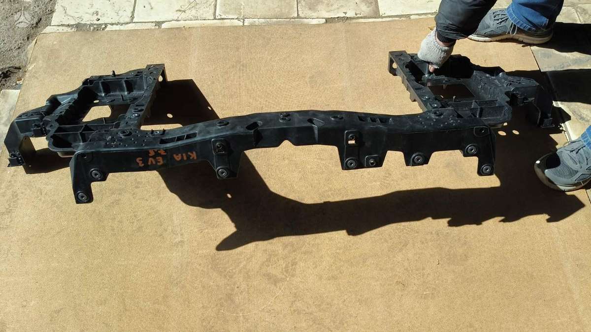 Kia EV3 virsbūves detaļas