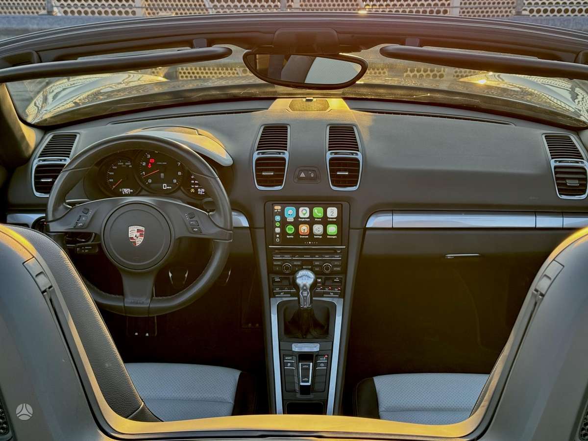 Porsche Boxster - 11