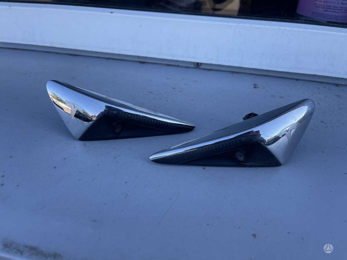 Tesla Model 3 Viskas kas yra nuotraukose