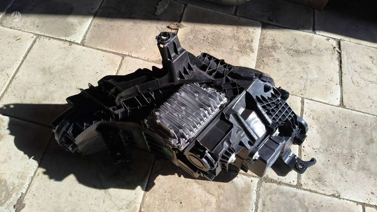 Volvo EX90 детали кузова