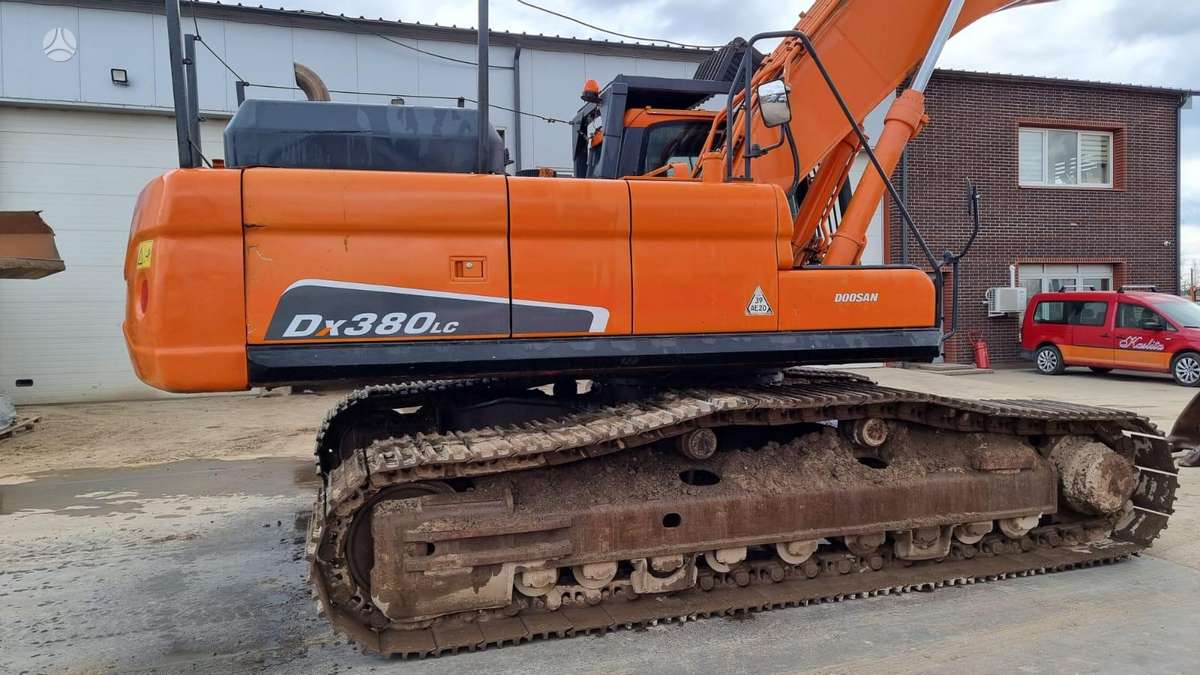 Doosan DX 380LC, excavator