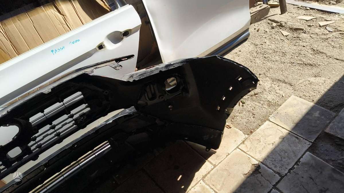 Toyota RAV4 kėbulo dalys
