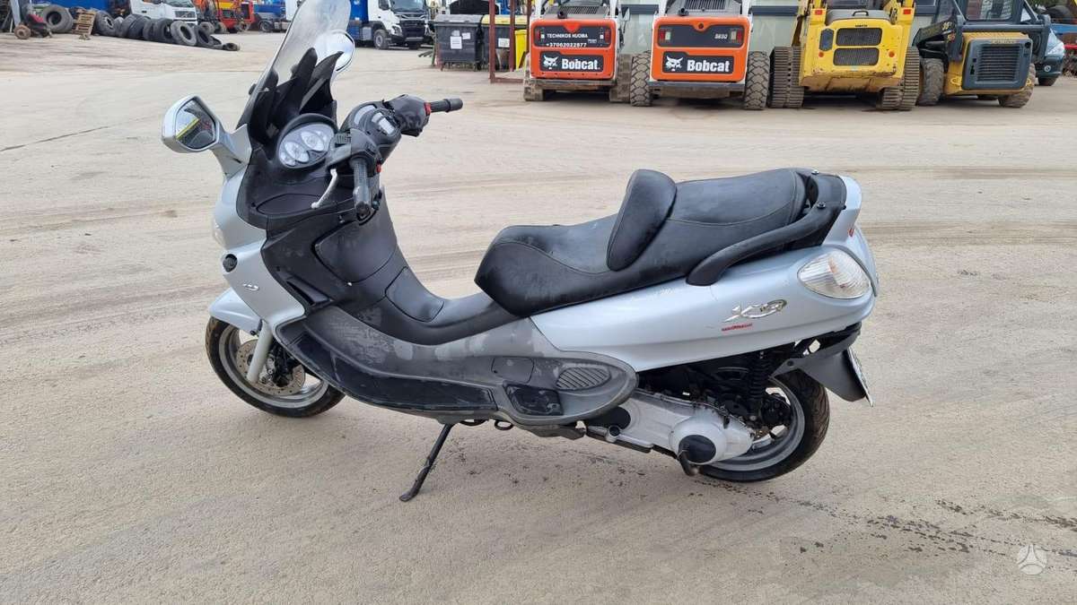 Piaggio X9 250cc, motoroleriai / mopedai
