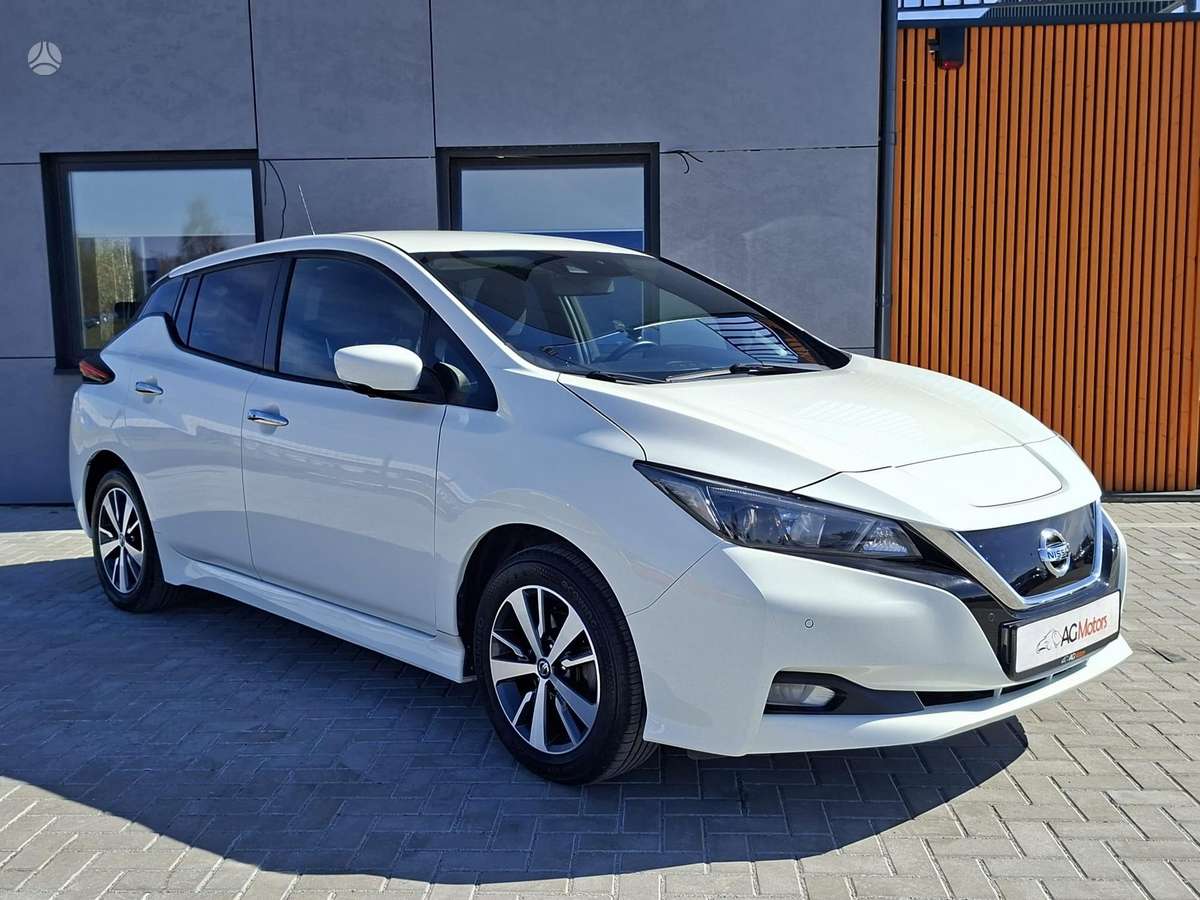 Nissan Leaf, 40 kWh, hatchback